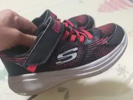 Sepatu sekencer