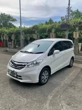 jual mobil freed
