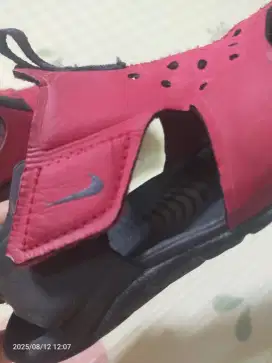 Sepatu centang mulus