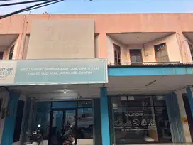 Di cari freelance setrika berpengalaman