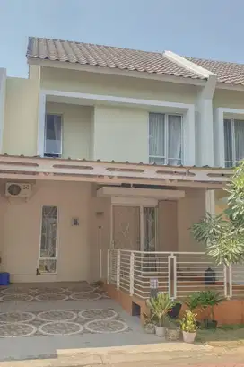 Di jual Rumah Carrillo Semi furnish Gading Serpong