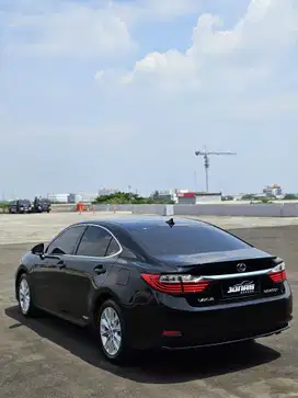 Lexus ES300h 2014 Bensin
