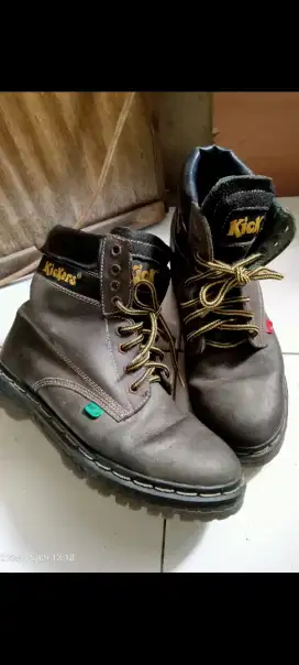 Sepatu boot pria /wanita size 40 /kickres