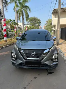 Dijual Nissan Livina VE A/T