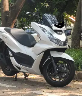 HONDA PCX CBS ISS Putih TAHUN 2024 AKHIR