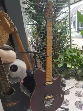 Gitar electric musicman dijual