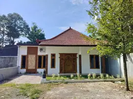 RUMAH EKSKLUSIF ETNIK JAWA MODERN DI KAWASAN WISATA BOROBUDUR