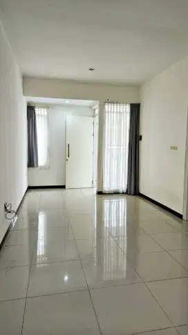 Sewa rumah taman kopo indah V sommerville