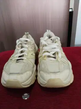 Sepatu_Second Size 37