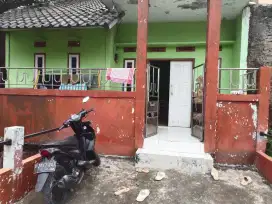 Di jual rumah pribadi. Strategis akses pinggir jln