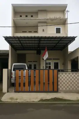 di jual rumah dua lantai siap huni