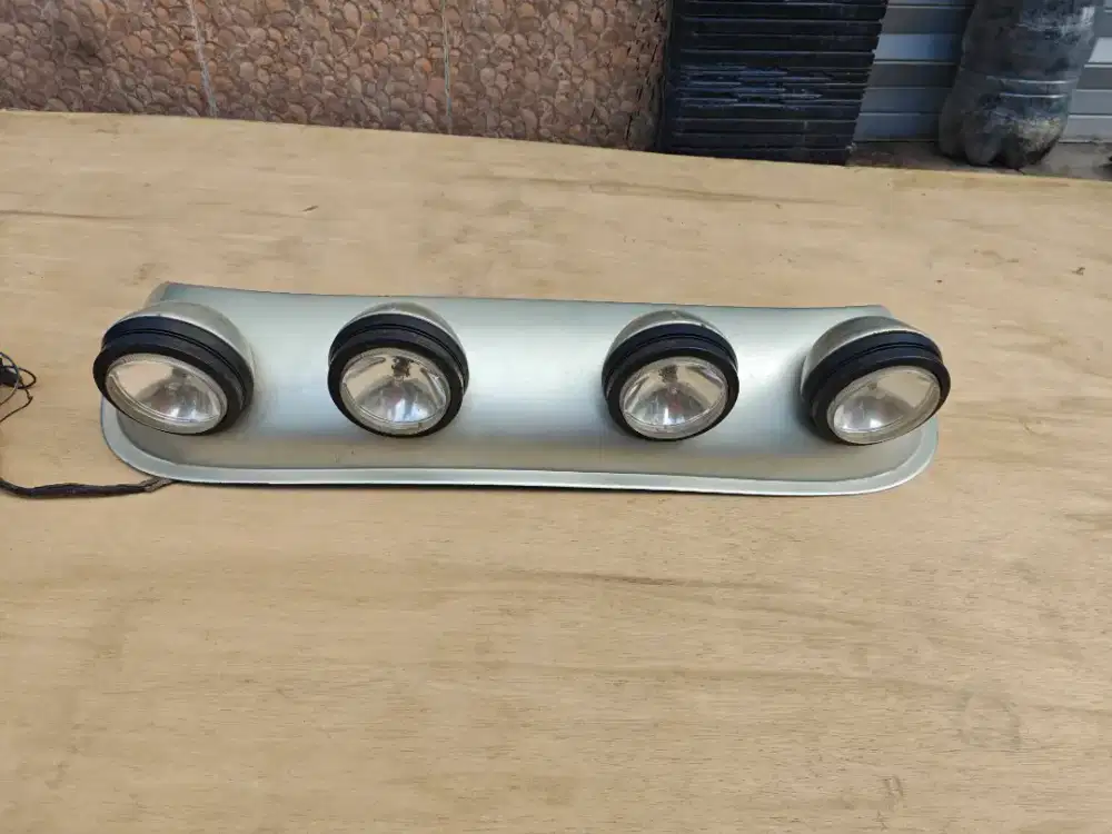 Lampu tembak universal 4 titik (tuerang)