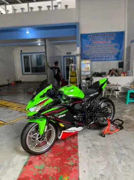 Kawasaki Ninja ZX 25R ABS QS Kawasaki Racing Team