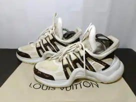 Sepatu Louis Vuitton Monogram Archlight women size 42