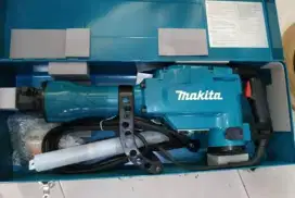 MAKITA HM 1306 DEMOLITION HAMMER