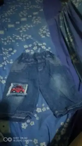 Celana buat anak cowok