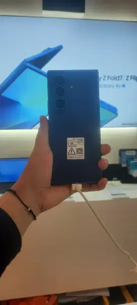 SAMSUNG GALAXY ZFOLD7