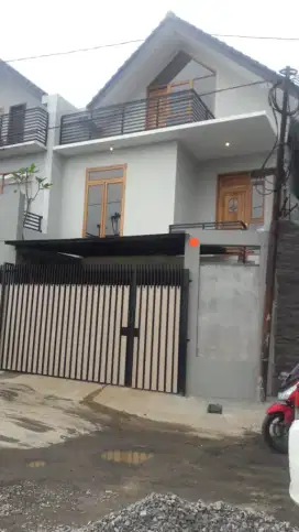 Rumah Cantik Modern Minimalis Area Cigadung Kota Bandung