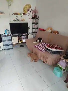Rumah Bagus Semi Furnished Menceng Cengkareng