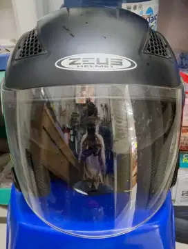 Helm Zeus Mulus Ukuran M (jual cepat)