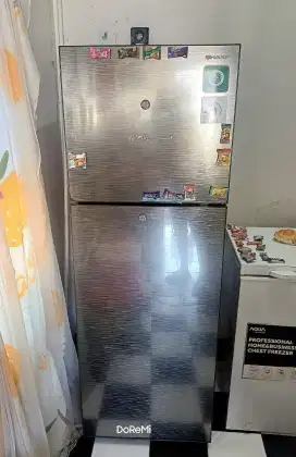 Kulkas SHARP 2 Pintu