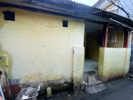 Dijual rumah di daerah Tebet Timur
