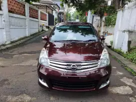Nissan Grand Livina Ultimate 2013 AT