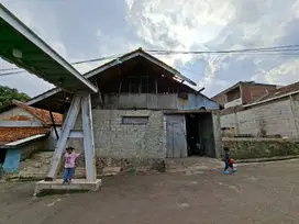 Jual gudang, hitung tanah