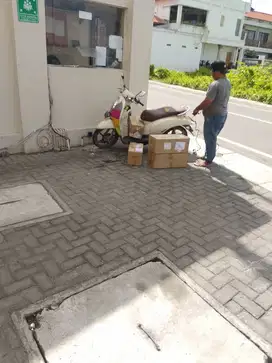 MENYEDIAKAN JASA SECURITY , HOUSEKEEPING , CLEANING SERVICE ,