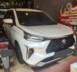 Veloz Q Automatic tss 2021 warna putih