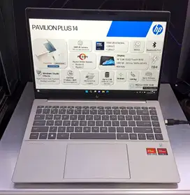 Laptop Premium By HP. Pavilion Plus Ryzen 5 7535U Ram 16/512GB