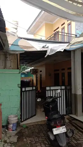 Dijual cepat 2 unit rumah dan 3 pintu kontrakan di tangerang