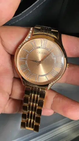 GUESS ROSE GOLD ROYAL