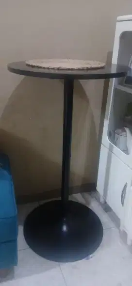 Meja bar informa