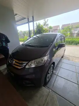 Jual Mobil Honda Freed 2016
