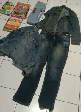 DI JUAL CEPAT  , BORONGIN AJA . DENGAN HARGA MURAH
