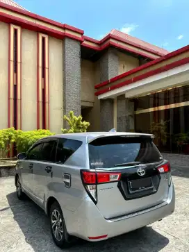 Innova V 2.4 A/T 2021