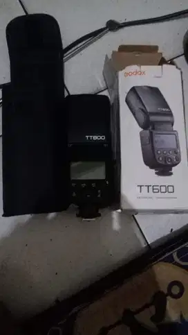 FLASH GODOX TT600