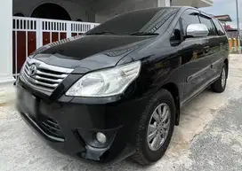Innova G Diesel Matic 2013