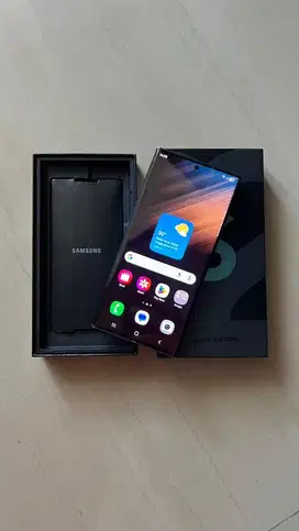 Samsung S22 Ultra 12/512Gb, sein