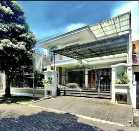 Rumah 2 lantai siap huni Lebak lestari Lebak bulus