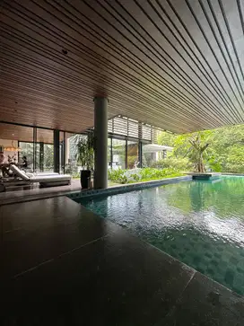 DIJUAL RUMAH MEWAH PRIME AREA SIAP HUNI DI DHAMARWANGSA KEBAYORAN BARU