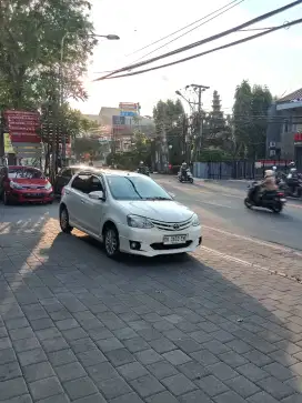 TOYOTA ETIOS VALCO G Manual 2013 Asli bali low km
