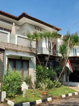 Rumah Bagus 2 Lantai 290m di Jl. Bukit Cinere Raya , Depok