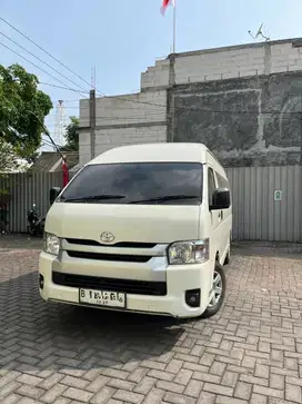 Toyota Hiace 2022