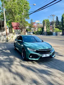 HONDA CIVIC HB 2017 ASLI BALI LOW KM 50 RB SEPERTI BARU