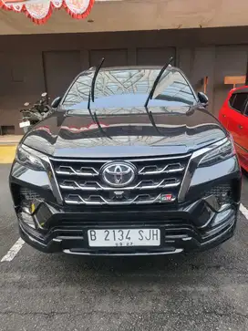 Toyota Fortuner 2022 VRZ 4x2 2.8 Diesel