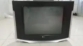 LG 21 Inci layar datar masih mulus seperti baru siapa cepat dia dapat