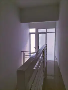 Sewa rumah taman kopo indah V