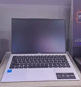 Acer Aspire Lite core i3 1215U. Batrei irit tahan lama